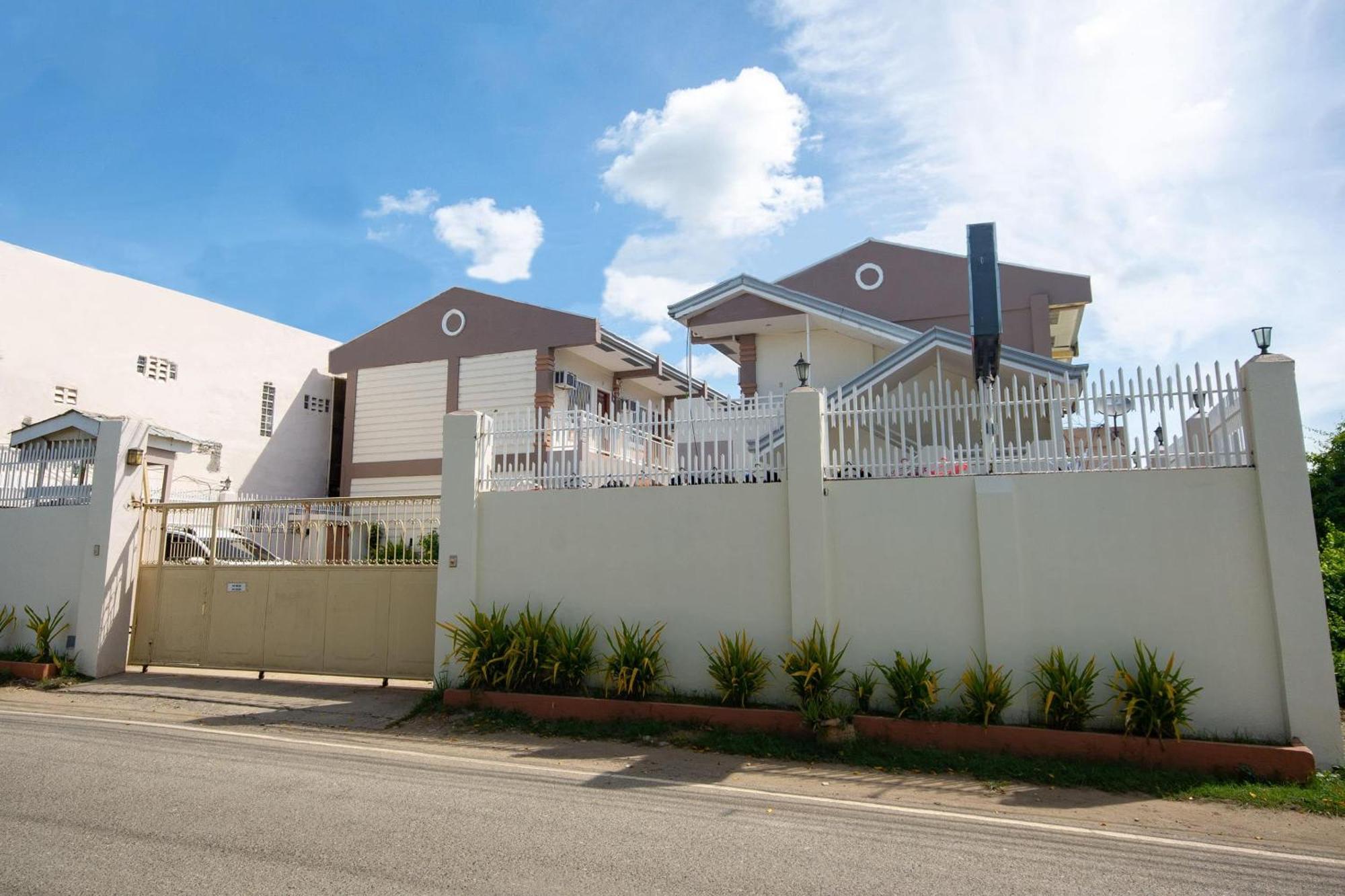 3J'S And K Apartment Lapu-Lapu City Exterior photo